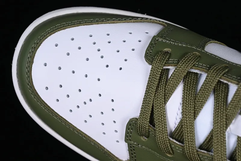 All categories Nk SB Dunk series Nk SB Dunk Low low-top sneakers J version Nk Dunk Low olive green SB smashed backboard fashion casual sneakers DD1503-120